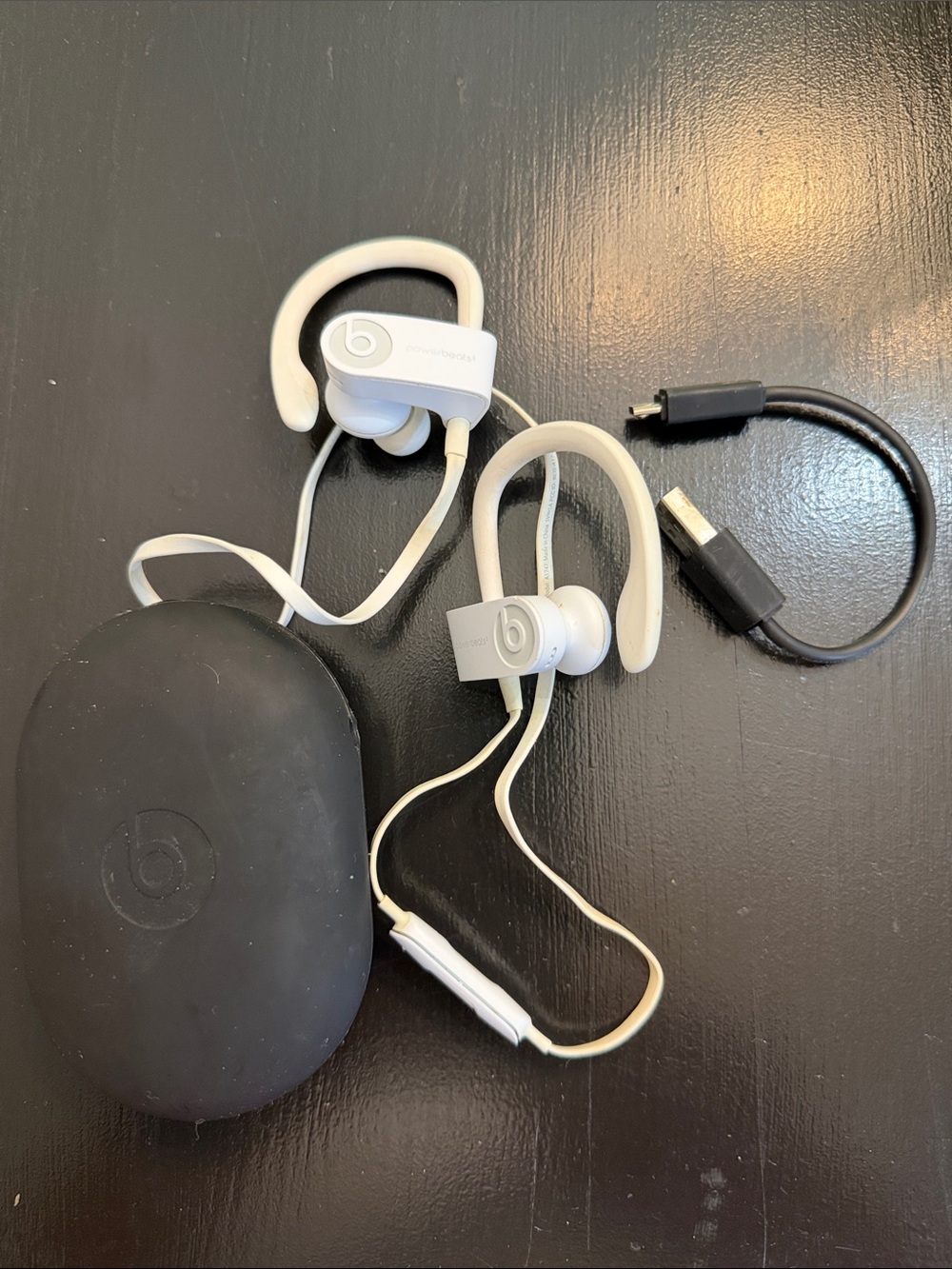Beats by Dre Powerbeats2 Wireless Earhook Earphones White